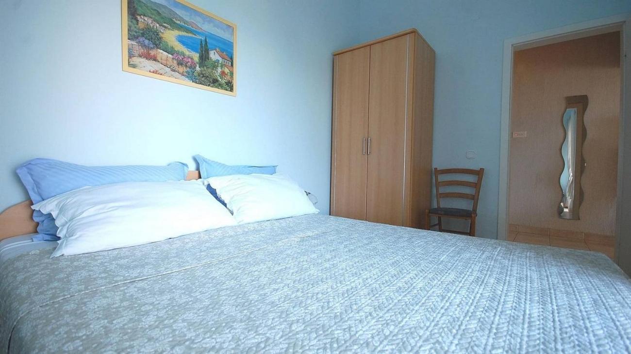 Apartments With A Parking Space Kremenici, Krk - 21724 Sveti Vid-Miholjice 客房 照片